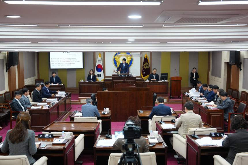 제185회 포천시의회임시회 제2차 본회의 - 4