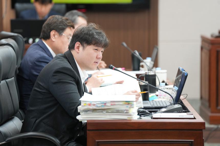 제185회 포천시의회 임시회 제2차 예산결산특별위원회