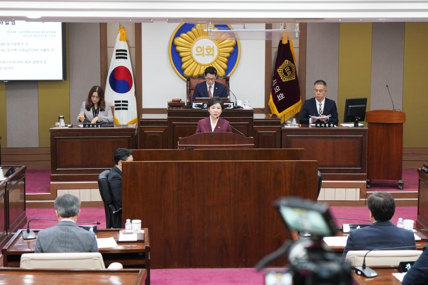 제185회 포천시의회 임시회 제1차 본회의 - 4