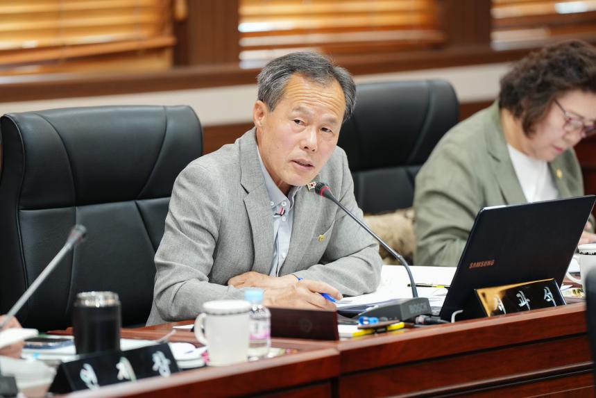 제186회 포천시의회 제1차 정례회 행정사무감사특별위원회 6일차 - 3