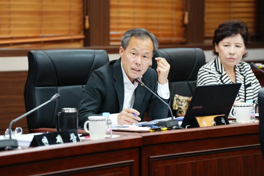 제186회 포천시의회 제1차 정례회 조례등심사특별위원회 - 9