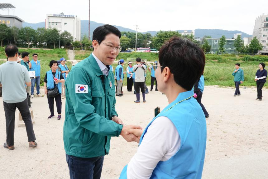 (사)국가유공자환경운동본부포천시직할회 미꾸라지 방류행사 - 4