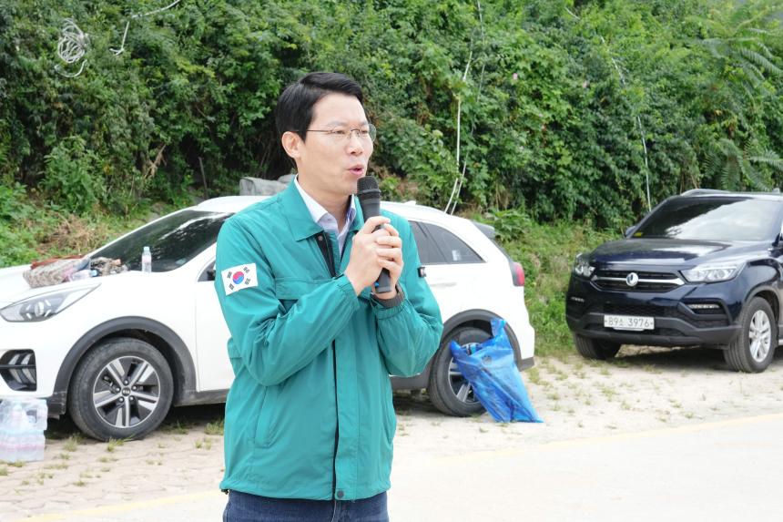 (사)국가유공자환경운동본부포천시직할회 미꾸라지 방류행사 - 9