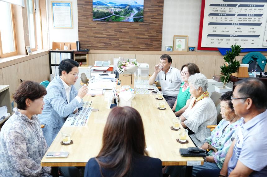 신북면 지역발전유공자 표창장 수여식 - 19