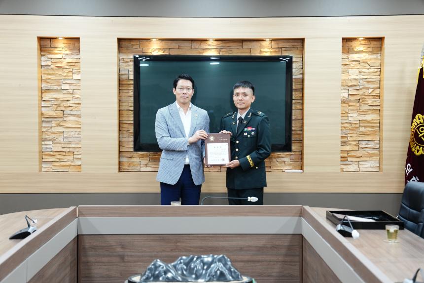 6.25자원봉사자 표창장 수여식 - 23