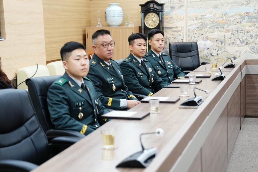 6.25자원봉사자 표창장 수여식 - 32