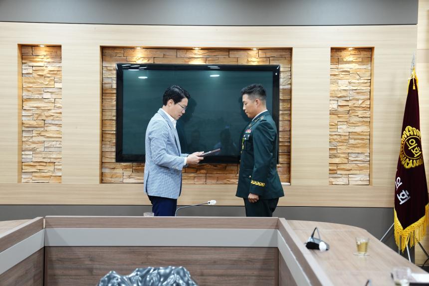 6.25자원봉사자 표창장 수여식 - 36