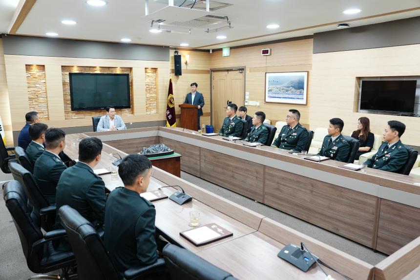 6.25자원봉사자 표창장 수여식 - 41