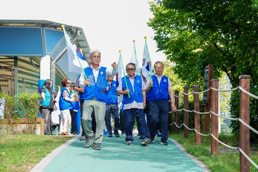 바르게살기운동 포천시협의회 광복80주년 기념 태극기 행사 - 5