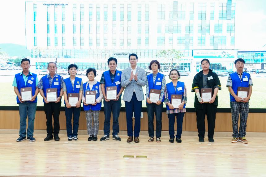 광복80주년 기념 태극기 행사 및 한마음 연찬회 - 45