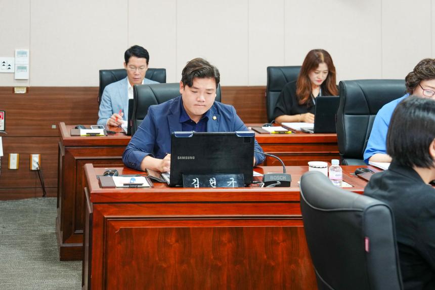 의원연구단체 운영심의위원회 - 8