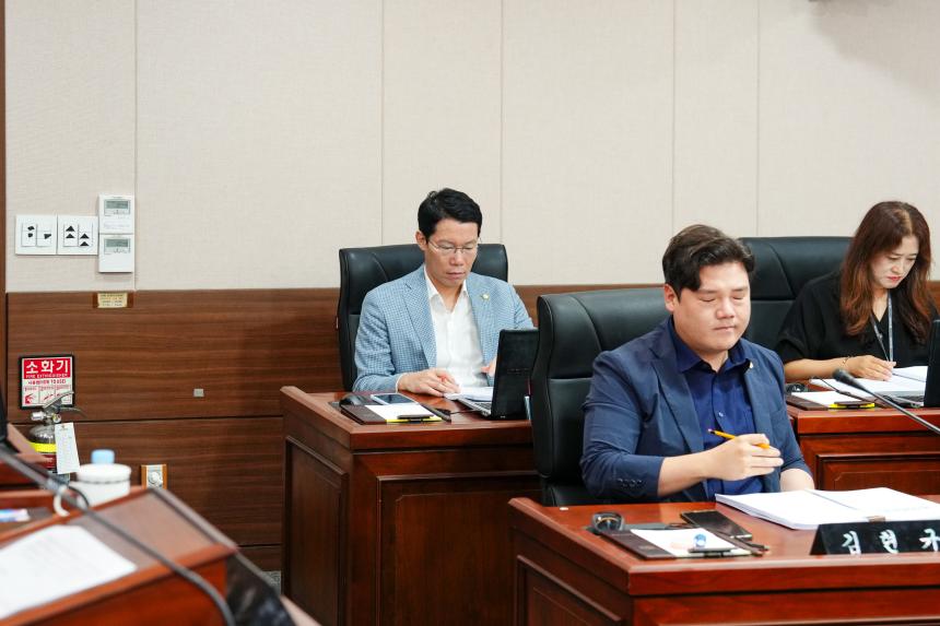 의원연구단체 운영심의위원회