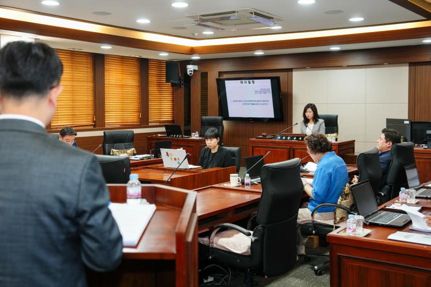 의원연구단체 운영심의위원회 - 12