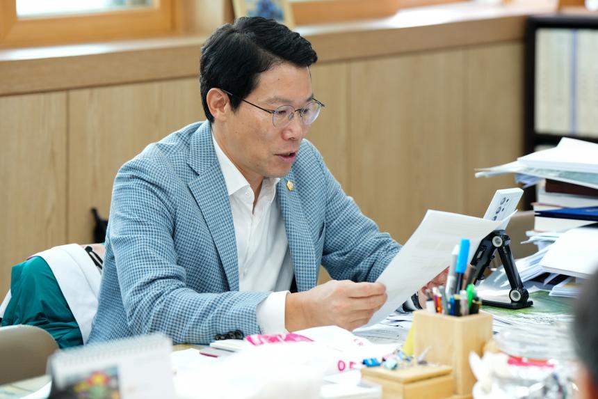 포천 가산초교 포천시의회 견학방문 1 - 16