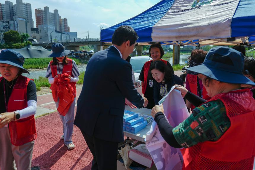 신읍5일장 복지사각지대 발굴 캠페인 - 3