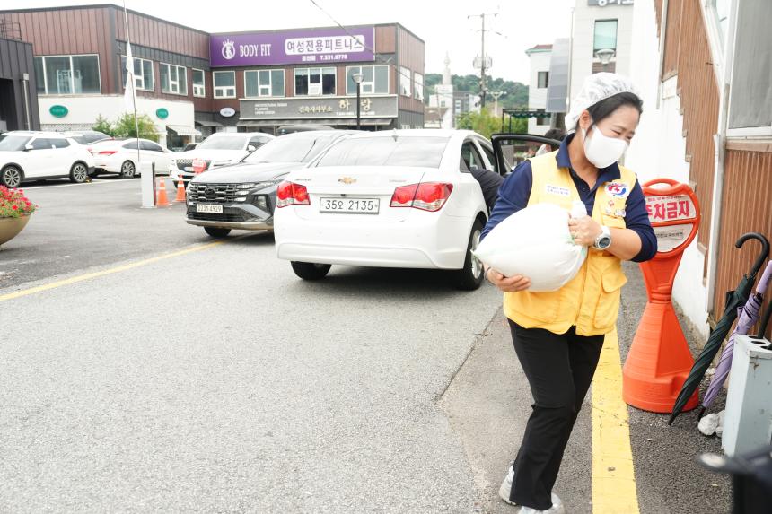 국제라이온스협회 354-H지구 2025-2026 7지역 추석맞이 쌀 나눔 봉사 - 7