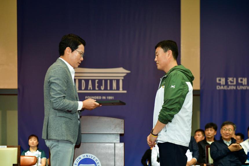 제5회 포천시의회 의장기 배드민턴대회 - 30