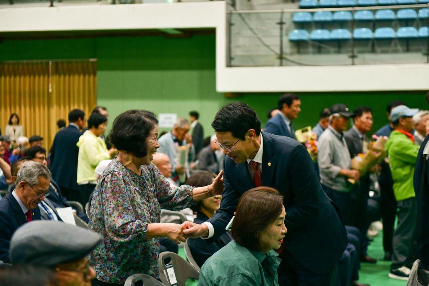 제29회 노인의날 기념식 및 어르신 노래자랑 - 31
