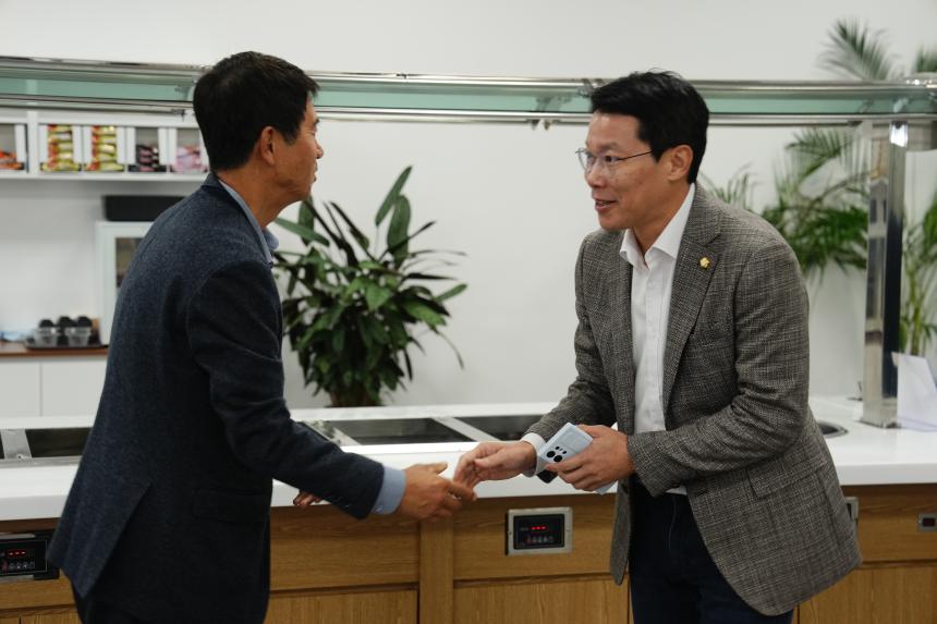 이동갈비 맛 핫도그 시식회