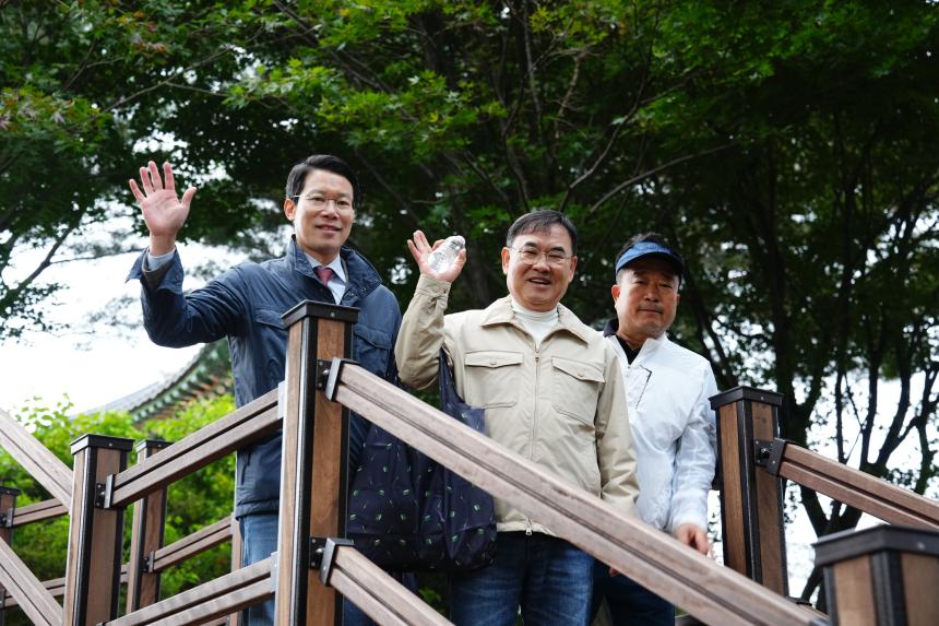 군내면 반월산 둘레길 걷기대회 - 31