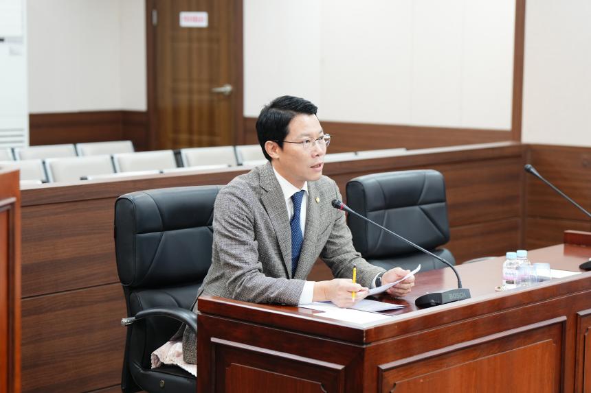 제188회임시회 운영위원회 및 조례등심사특위 - 9