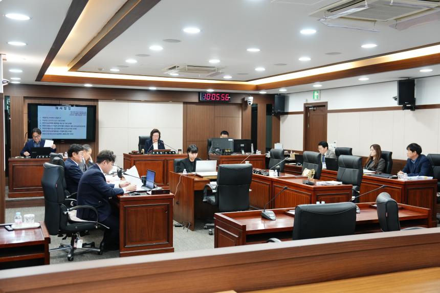 제188회임시회 운영위원회 및 조례등심사특위 - 15