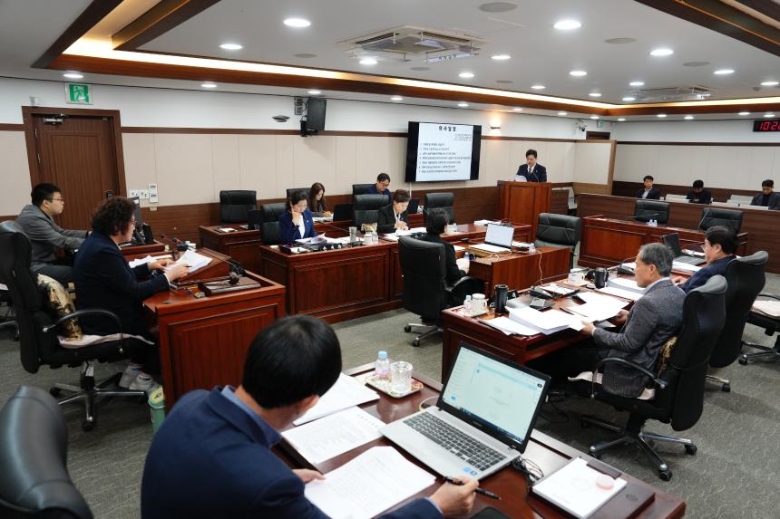 제188회임시회 운영위원회 및 조례등심사특위 - 35