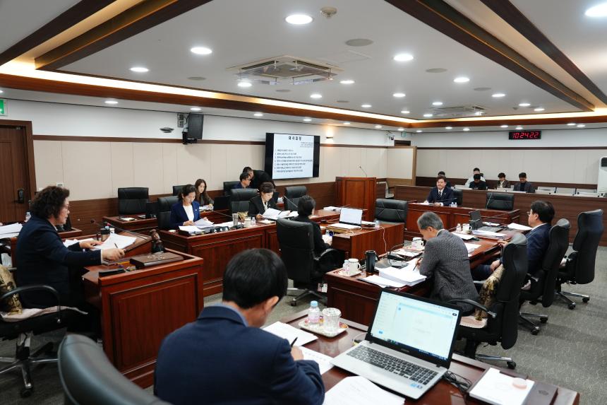 제188회임시회 운영위원회 및 조례등심사특위 - 39