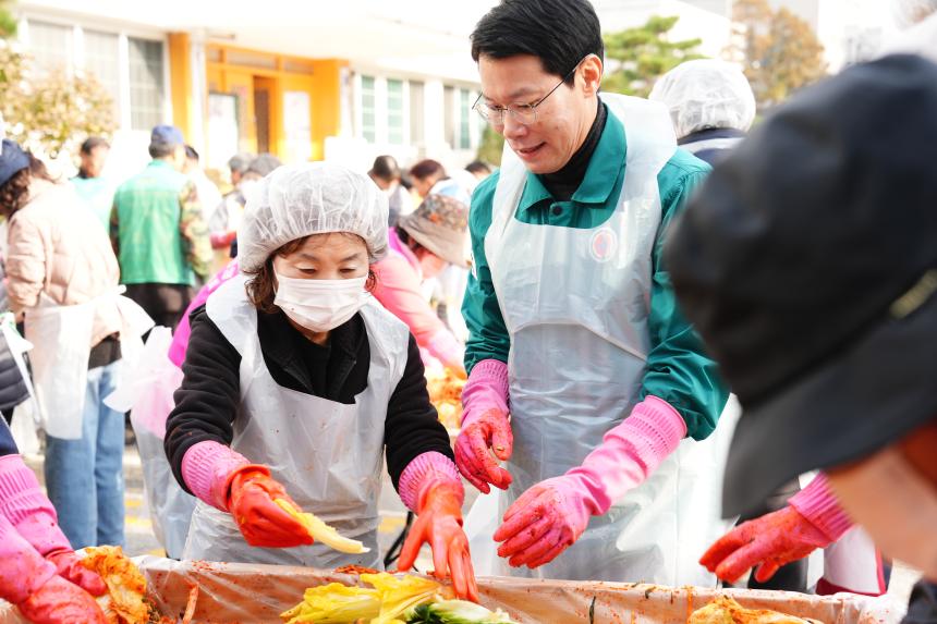 2025 포천동 사랑의 김장나누기 행사 - 55
