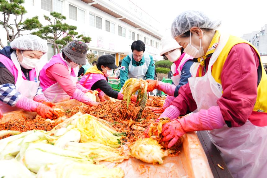 2025 포천동 사랑의 김장나누기 행사 - 76