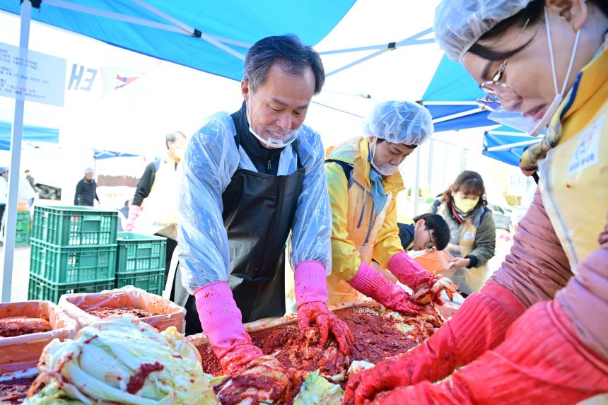 2025 포천시 사랑나눔 연합 김장봉사 - 17