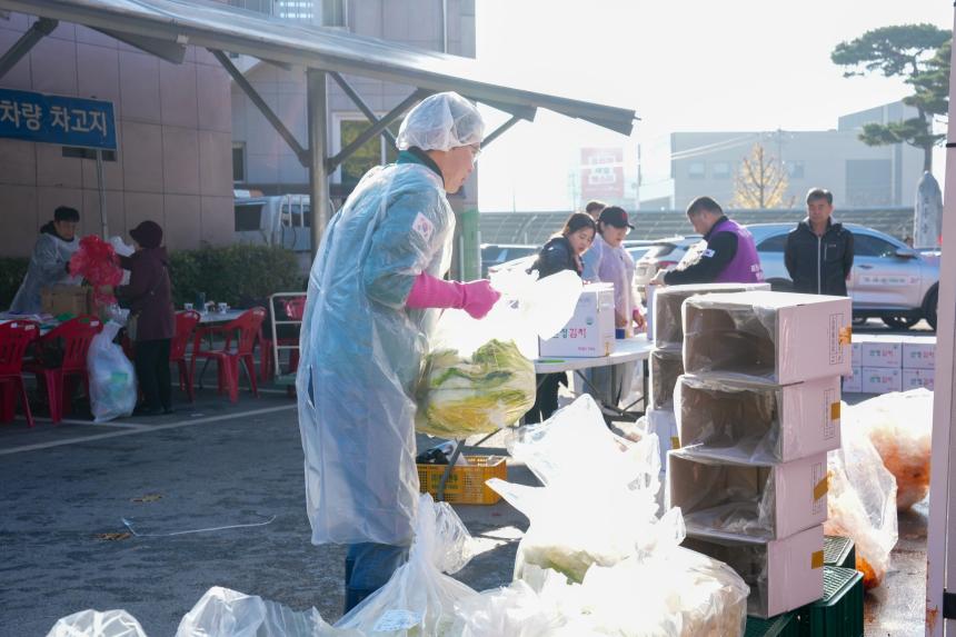 북한이탈주민 사랑의 김장나눔 행사 - 8