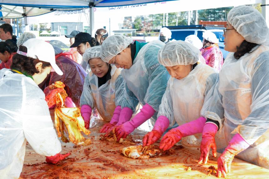 북한이탈주민 사랑의 김장나눔 행사 - 27