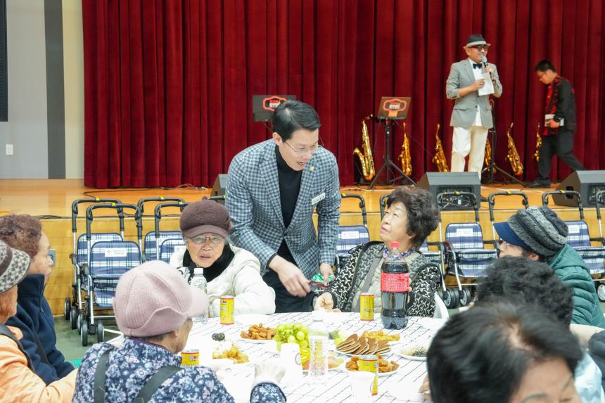 적십자 영북봉사회 제10회 소외계층 가구와 행복한 정 나눔행사 - 31