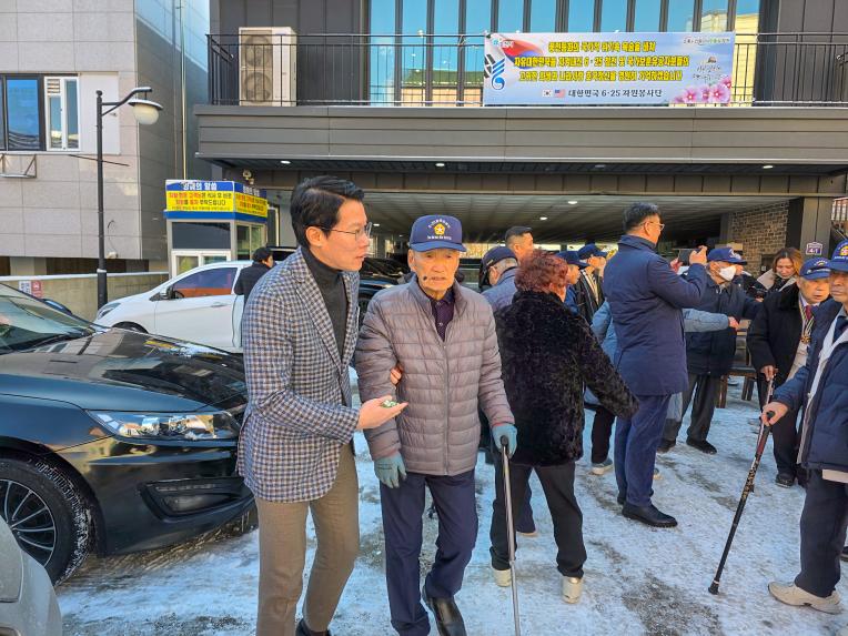 6.25참전유공자회 및 국가보훈유공자 오찬 - 15