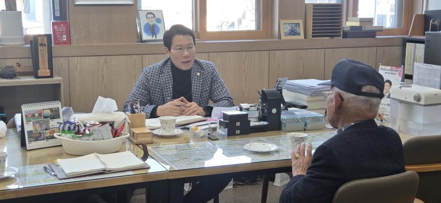 6.25참전유공자 포천시지회 의회 방문 - 5