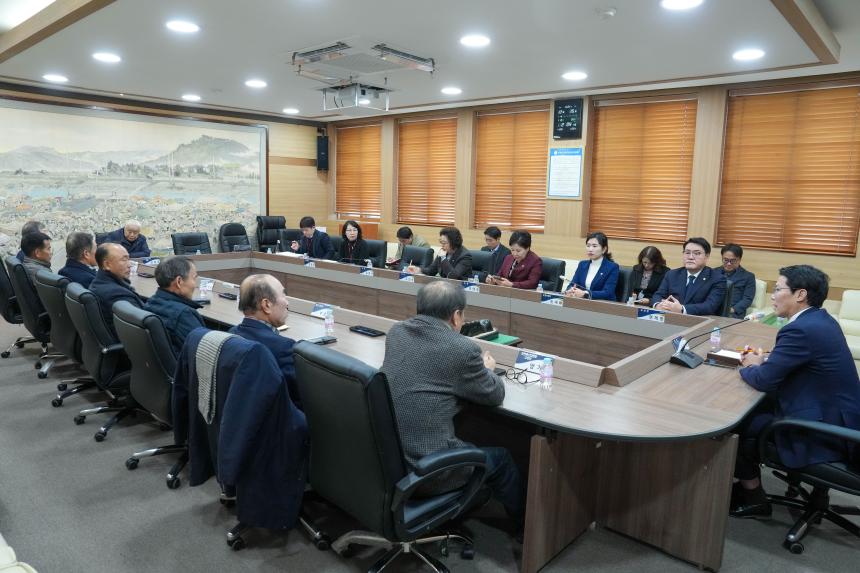 포천시의회 축산인 임원과의 간담회 - 49