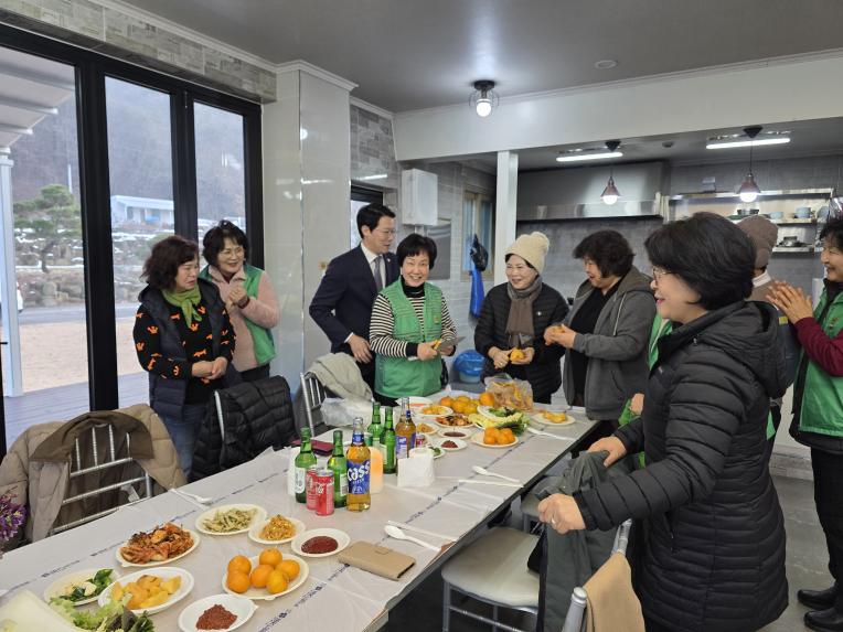 포천동 새마을지도자(남여) 송년행사 - 18