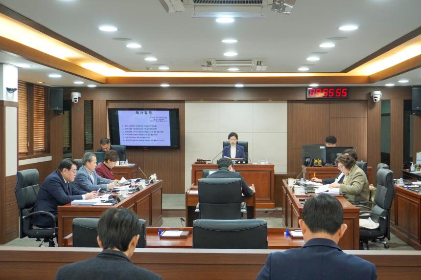 제190회 임시회 재2차 운영위원회 - 5