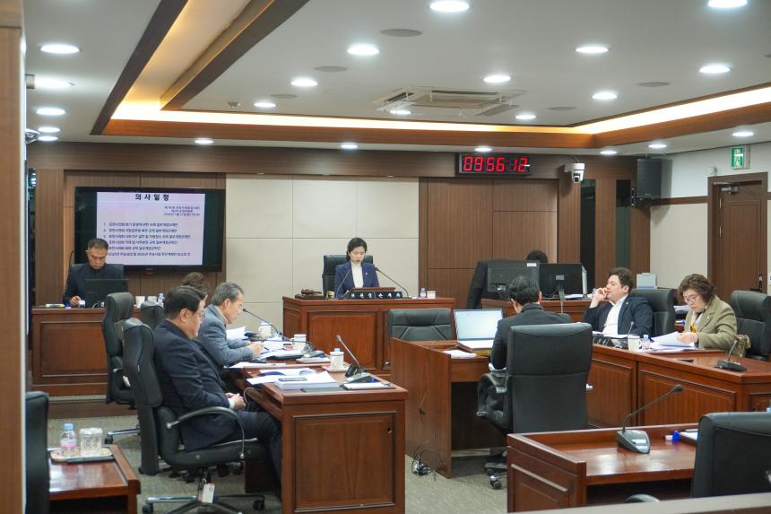 제190회 임시회 재2차 운영위원회 - 10